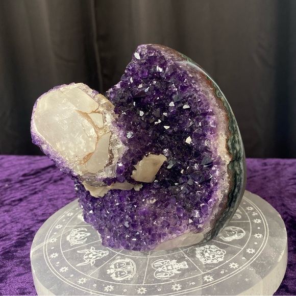 Amethyst Calcite Flame ๐๐ค๐
ACF1 - Picture 3 of 4